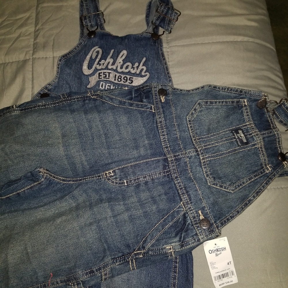 Oshkosh Bibs *New